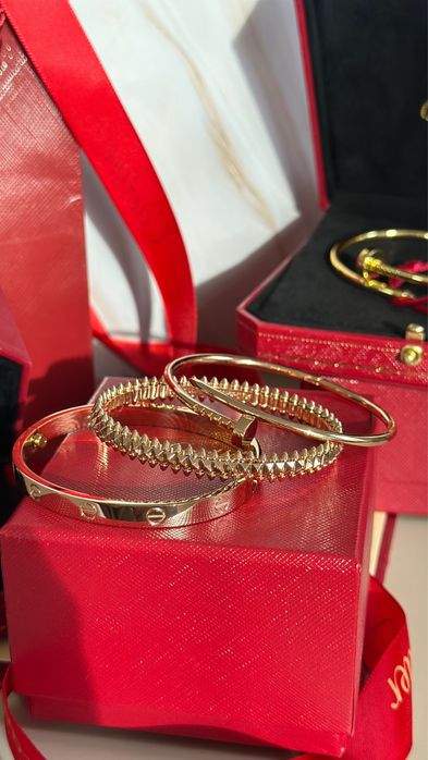 Браслети Love, цвях, Clash - каблучки