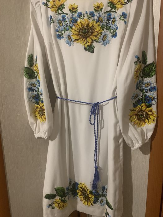 Плаття, вишите бісером!