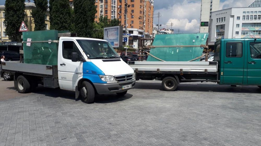 Разгрузим стекло. Занести зеркало. Грузчики