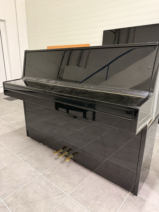 Piano Vertical Furstein U104