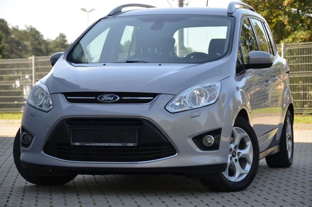 Ford Grand C-MAX Super Stan 1.6TDCI 95KM Serwis Nowe sprzęgło Navi Parktronik Alu