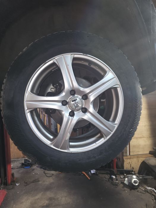 Koła alufelgi R18 Jeep Cherokee Limited 4