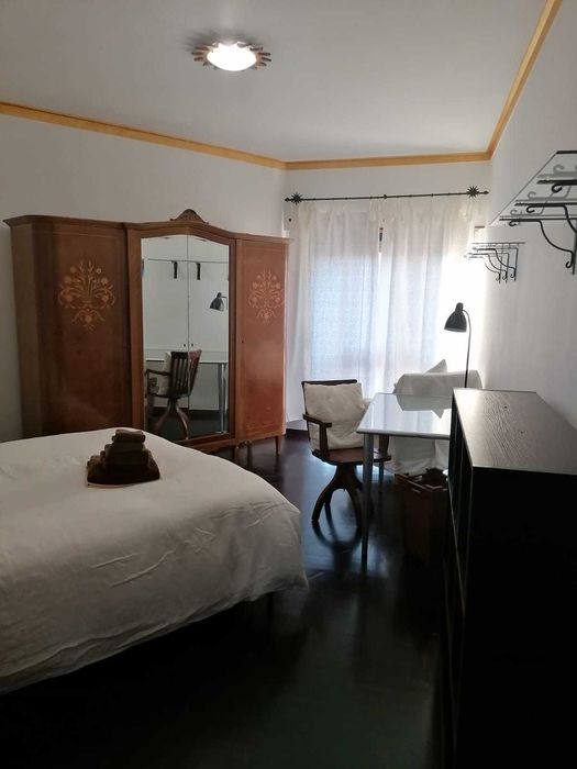 Quarto em Massamá - A 5 minutos da estação de comboio