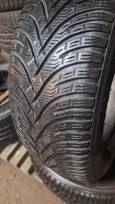 Пара зимних шин резина Kleber Krisalp HP3 205/55 r17