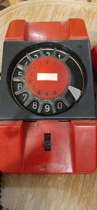Stary telefon prl