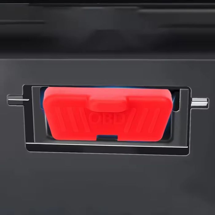 Силиконовая заглушка на OBD разъём автомобиля