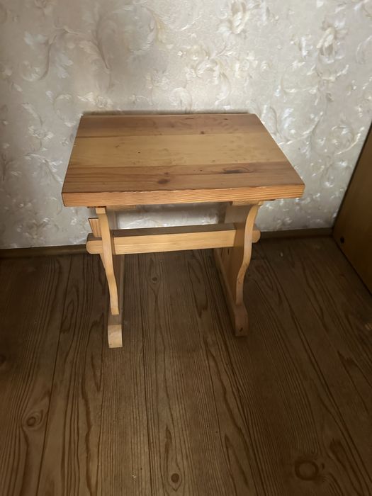 Stołek drewniany PRL
