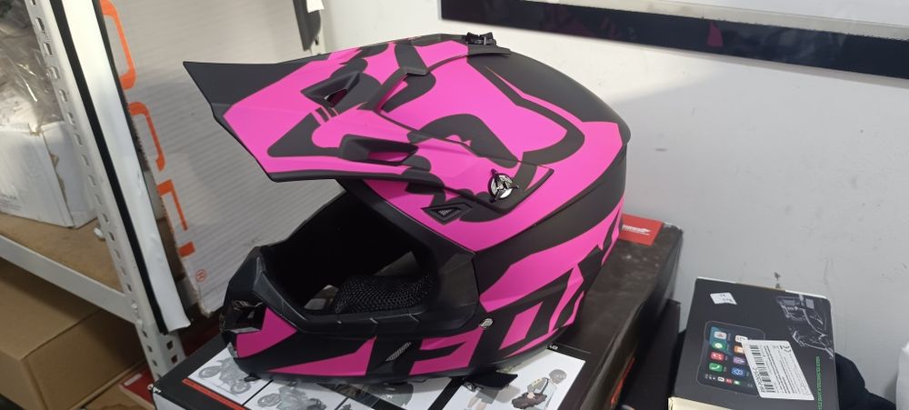 Capacete fox com oculos
