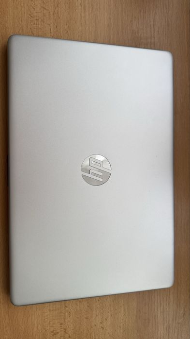 laptop HP 15-fd0246nw