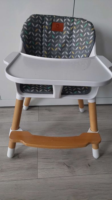 Fotelik do karmienia