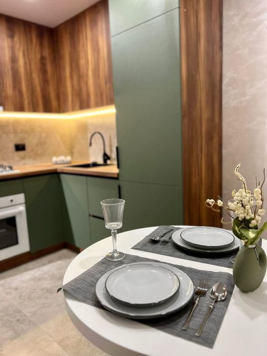 Продається гарна 2 кімнатна квартира на Бамі