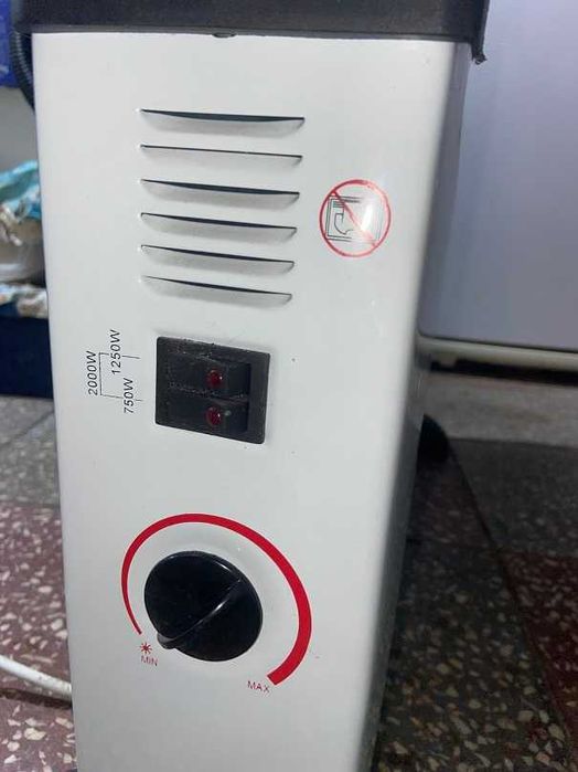 Grzejnik elektryczny Clatronic -2000W