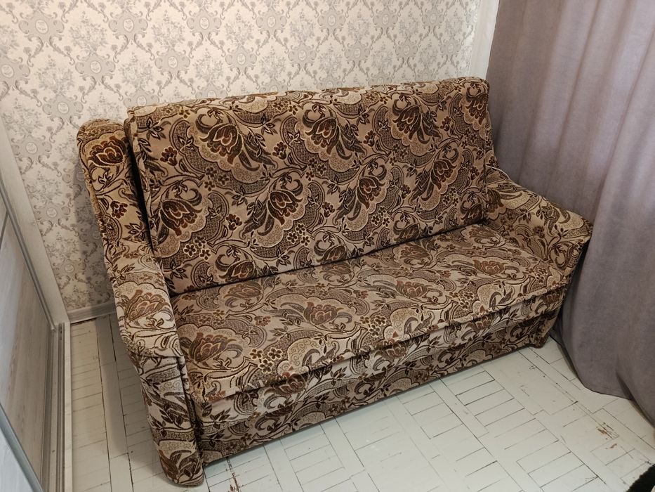 Продам диван малютка