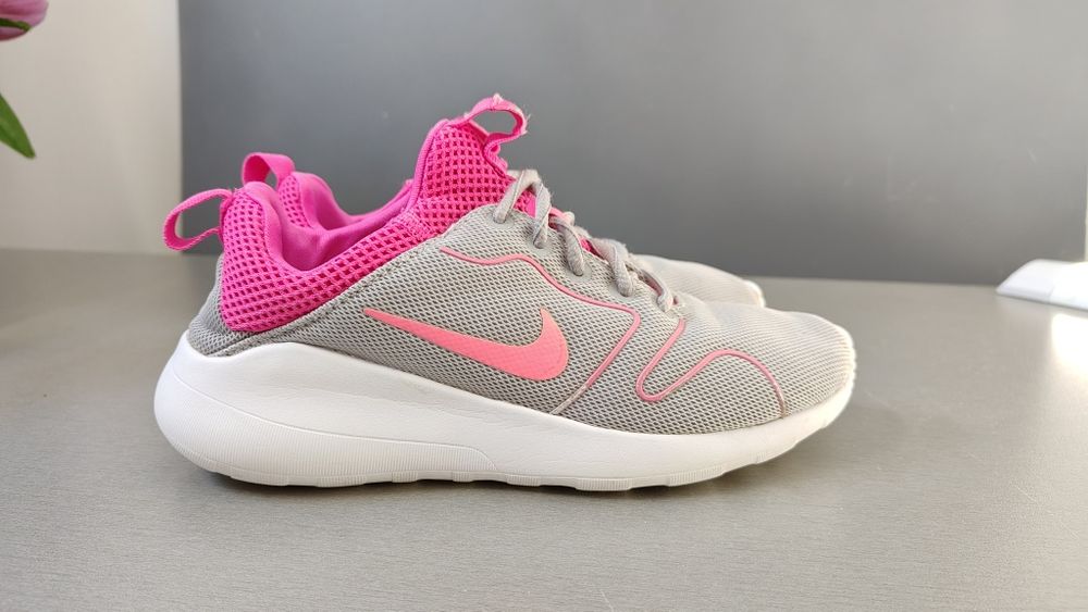 Кросівки Nike, устілка 24,5 см ,розмір  37,5