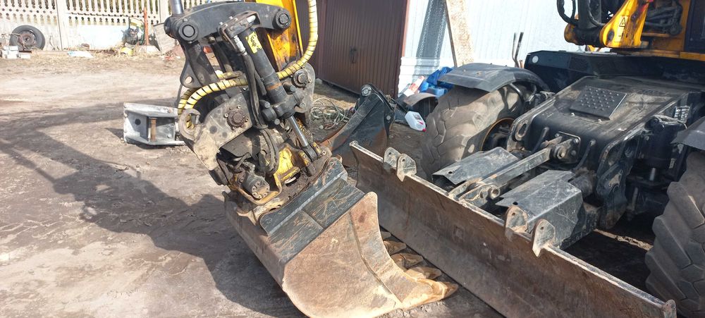 Jcb hydradig z głowicą engocon