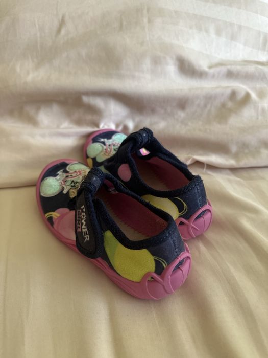 Тапочки в садочок для дівчинки 26 р