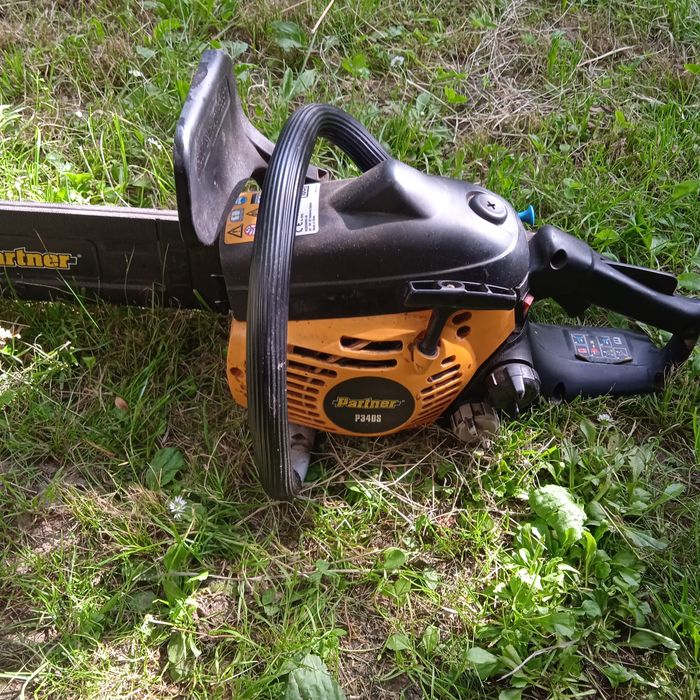 Продам бензопилу партнер р340s