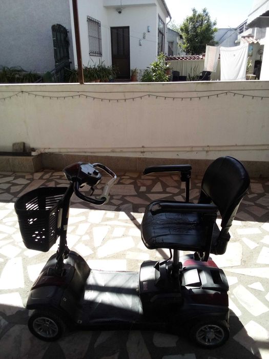 Scooter Elétrica Mobilidade Reduzida (Egiro)
