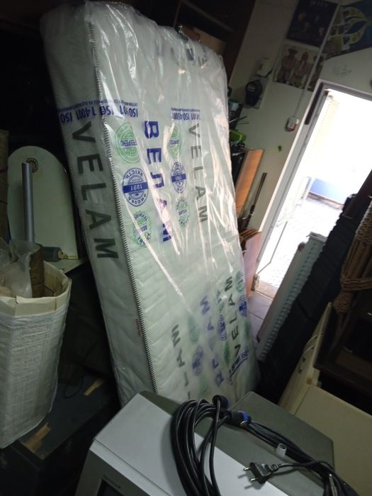 Тумбочка - шкафчик на кухню или дачу