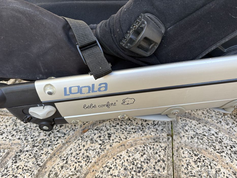 Carrinho de passeio Loola Baby Confort usado prata/preto