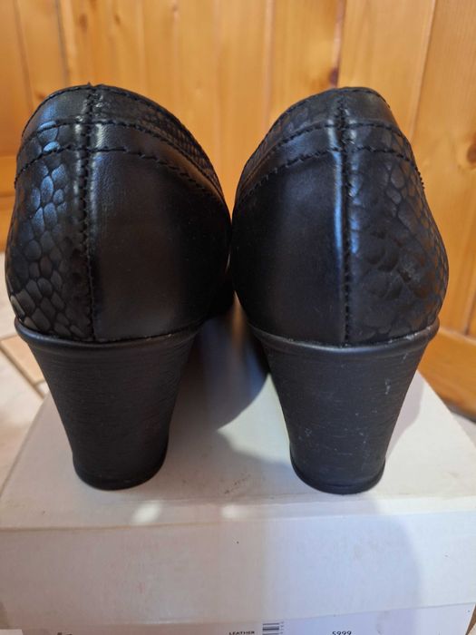 Buty Finezja 41, skóra naturalna, koturna