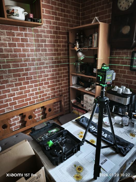 Laser krzyżowy samopoziomujący zielony 4D