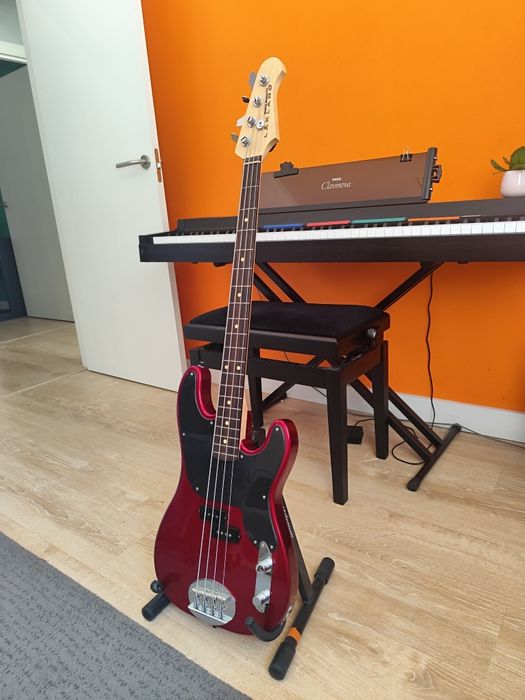 Lakland Skyline 44-51 4 Candy Apple Red