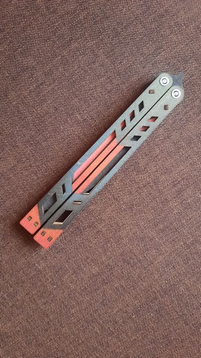 Ніж дерев'яний метелик