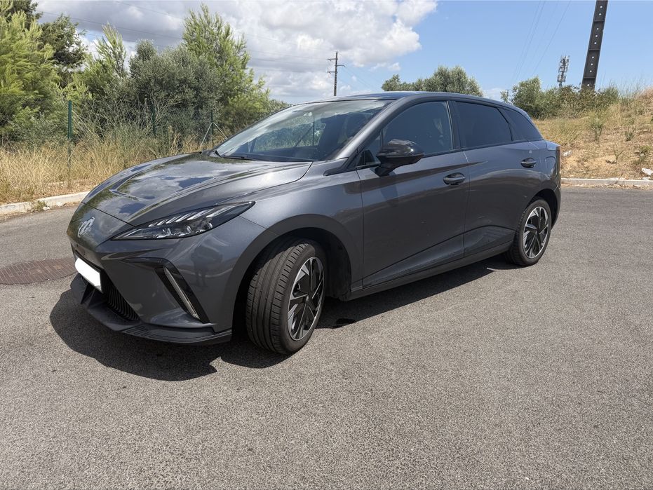 MG4 Luxury 64Kwh 2023