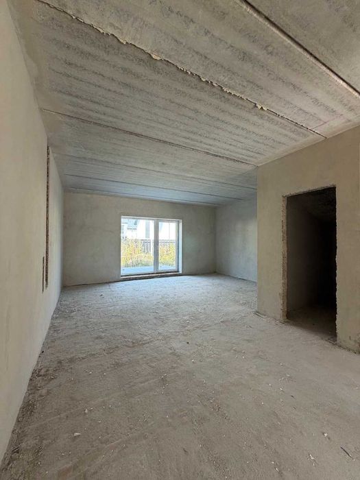 Продається сучасний таунхаус у Крихівцях