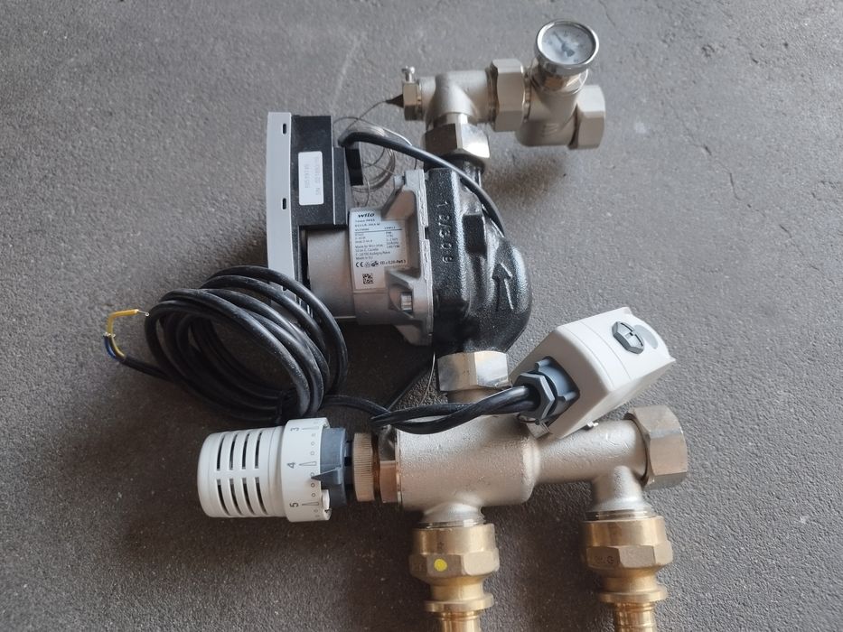 Układ mieszający FLEX REHAU komplet pompa Wilo