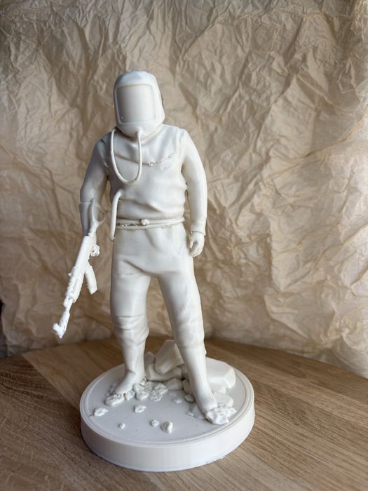 Rust фігурка хазмата