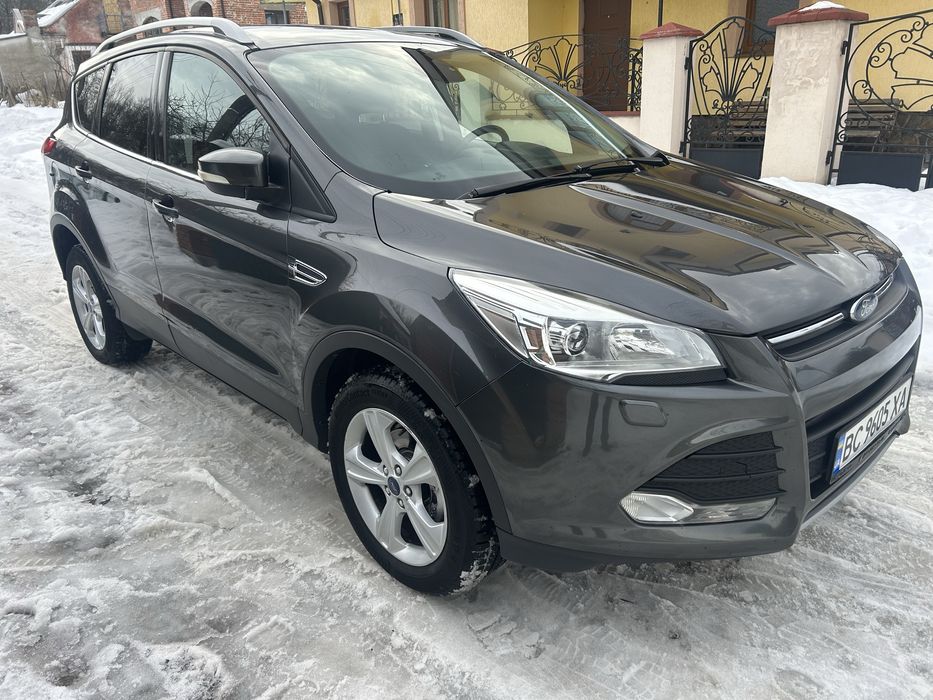 Автомобіль Ford Kuga