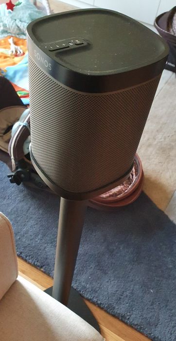 Sistema surround Sonos (Sonos Playbar + 2x Play 1 + 2x suportes Pé)