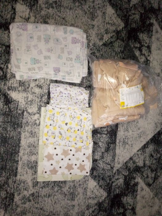 Речі з бебі боксу