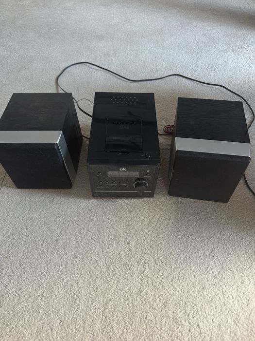 Mikrowieża OK. CD USB SD AUX + 2 głośniki