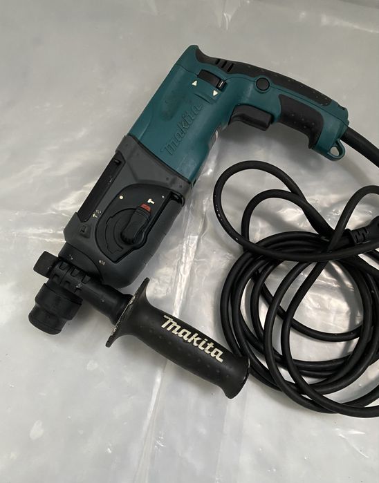 Оригінальний Перфоратор Makita HR2470