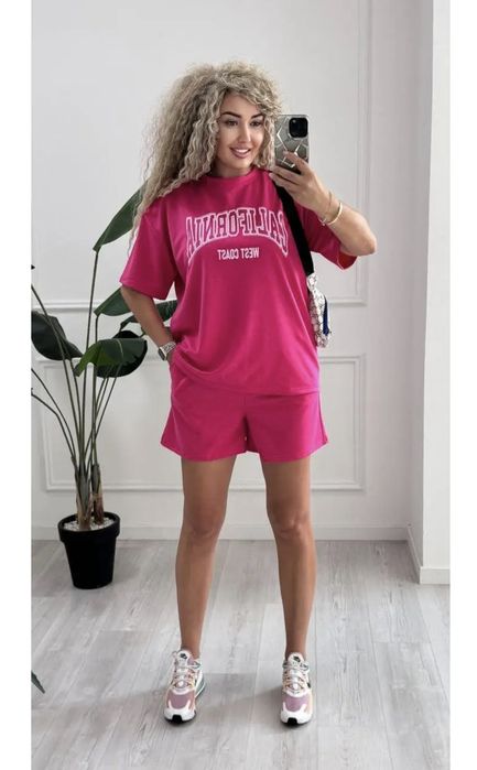 Костюм з шортами