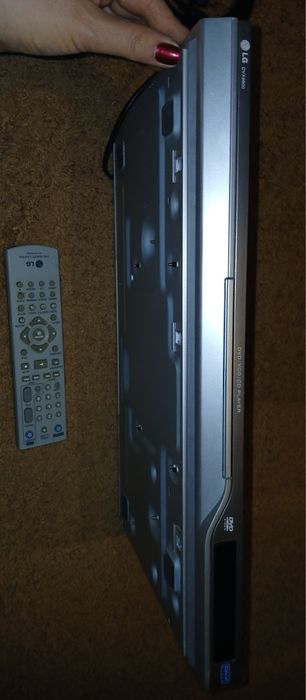 odtwarzacz płyt CD/DVD/VCD marki LG