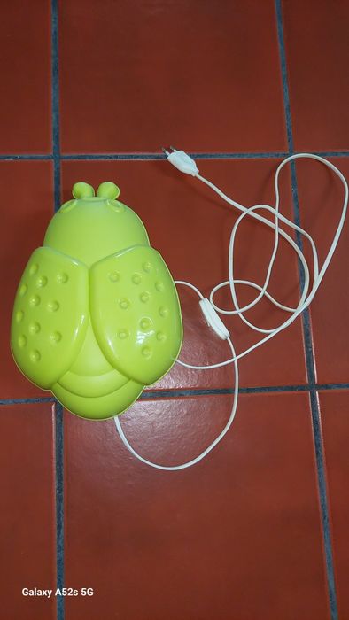 Candeeiro parede quarto criança