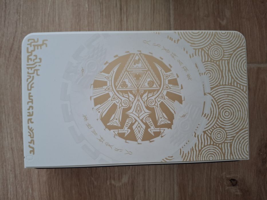Nowy Nintendo Switch OLED Zelda + gry + akcesoria