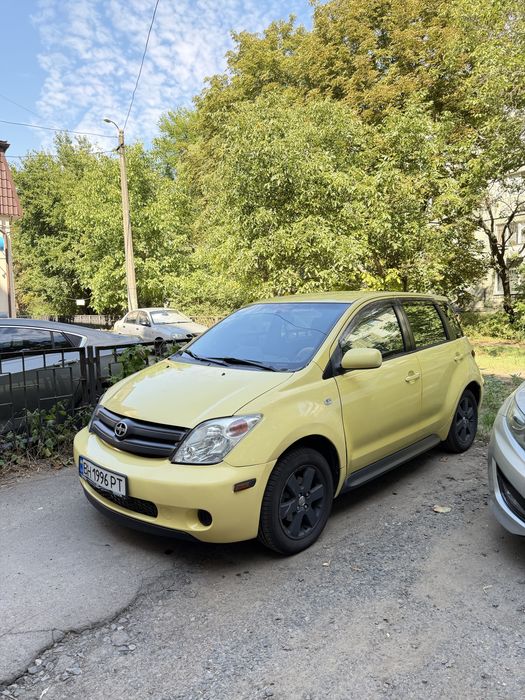 Продам Toyota Scion 2004