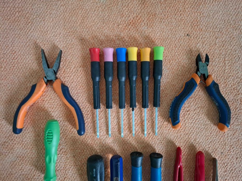 Ferramenta para electrónica