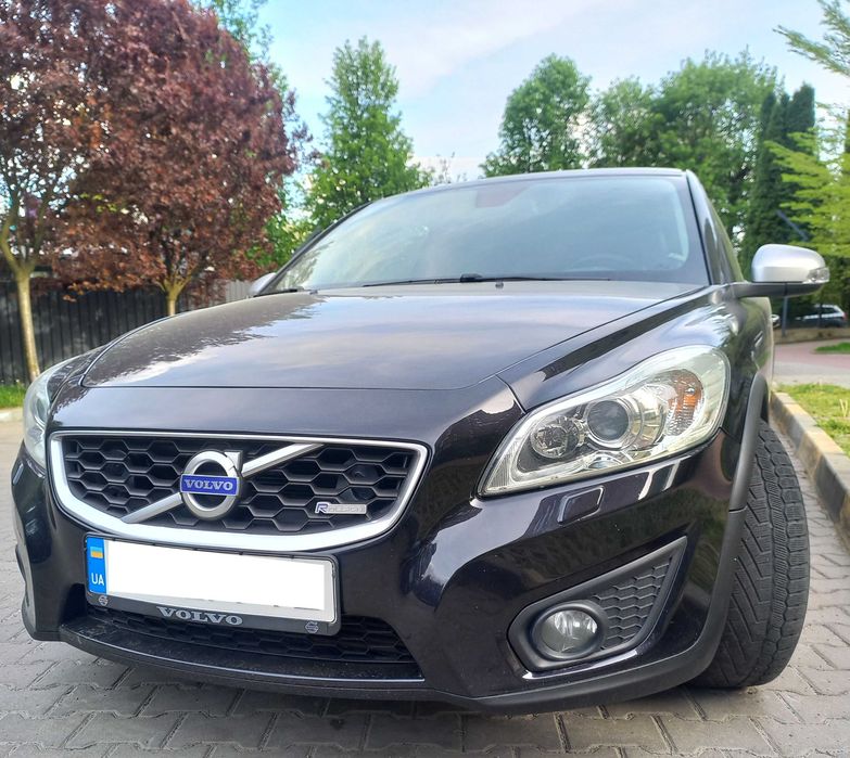 продам автомобіль Volvo C30