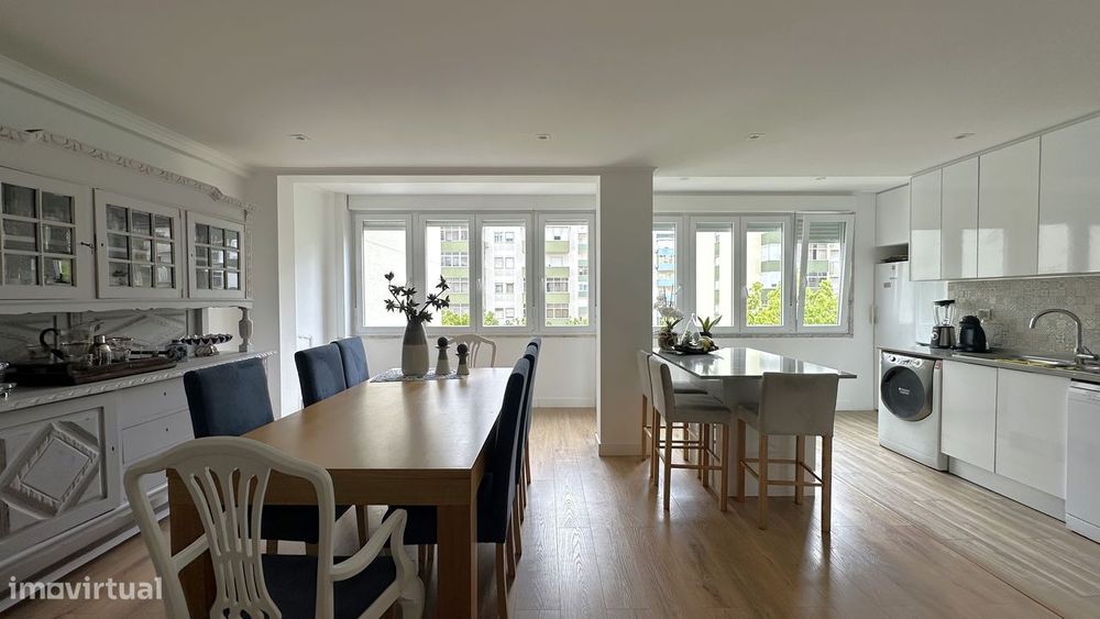 Apartamento T4 para venda - Damaia