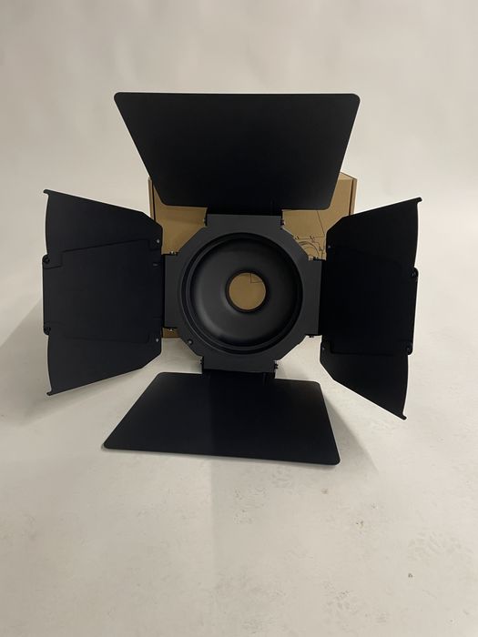 Studio Light Aputure 600d + Extras