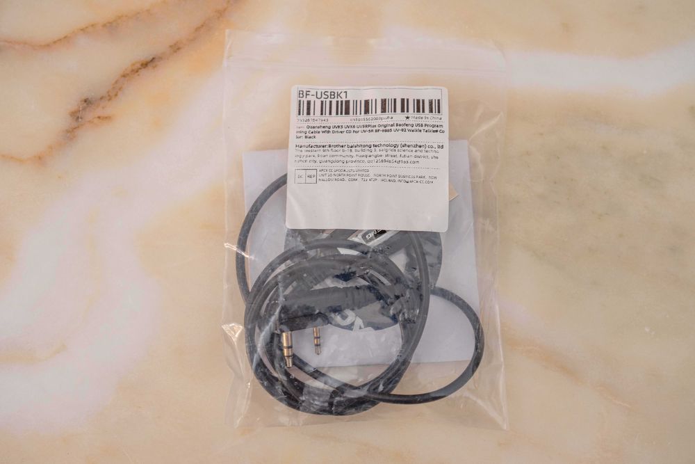 Cabo de programação de radios Baofeng, novo sem uso.