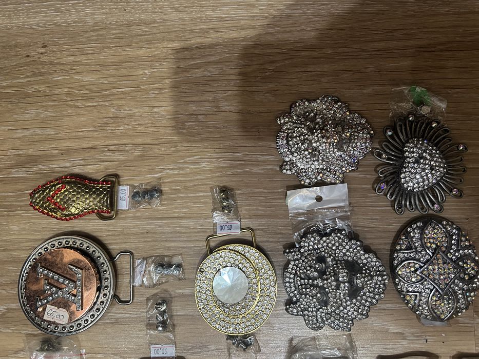 Пряжки на ремень