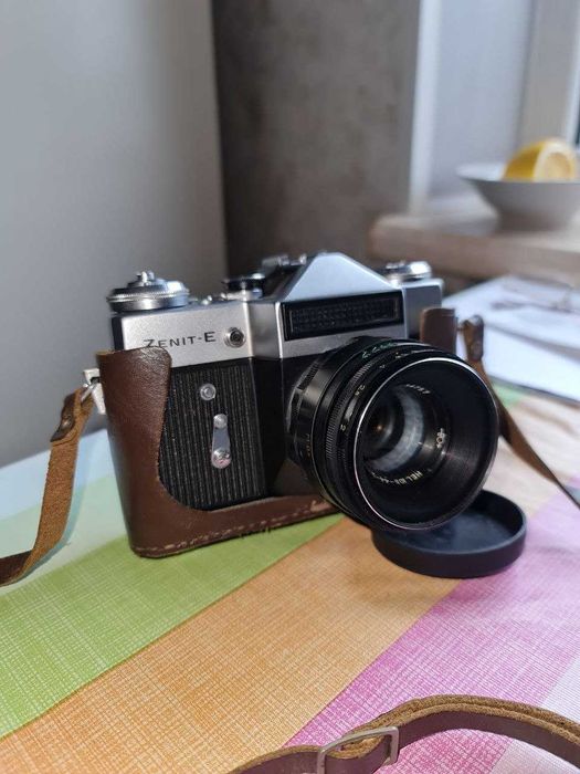 Зеркальный фотоаппарат Zenit