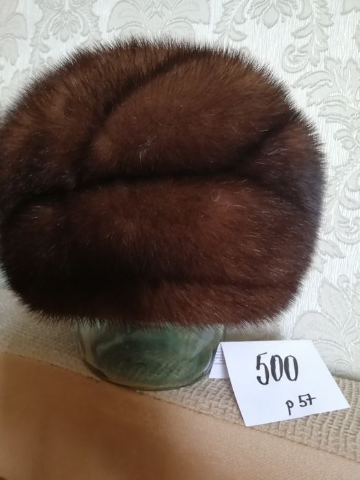 шапки норковые и кожаные кепки